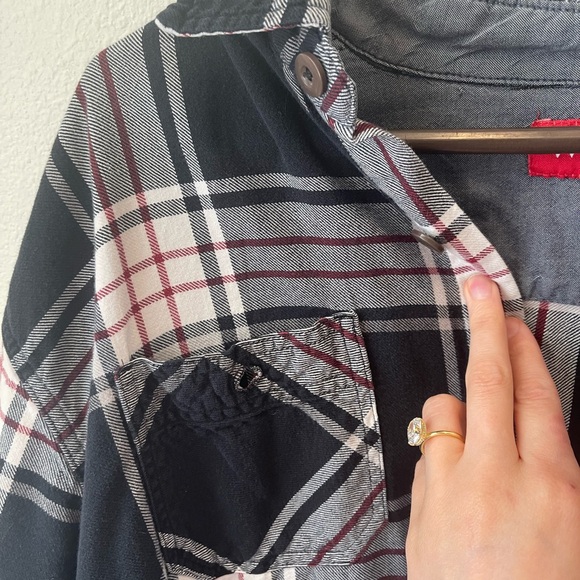 Wrangler Plaid Button Down - Picture 4 of 5